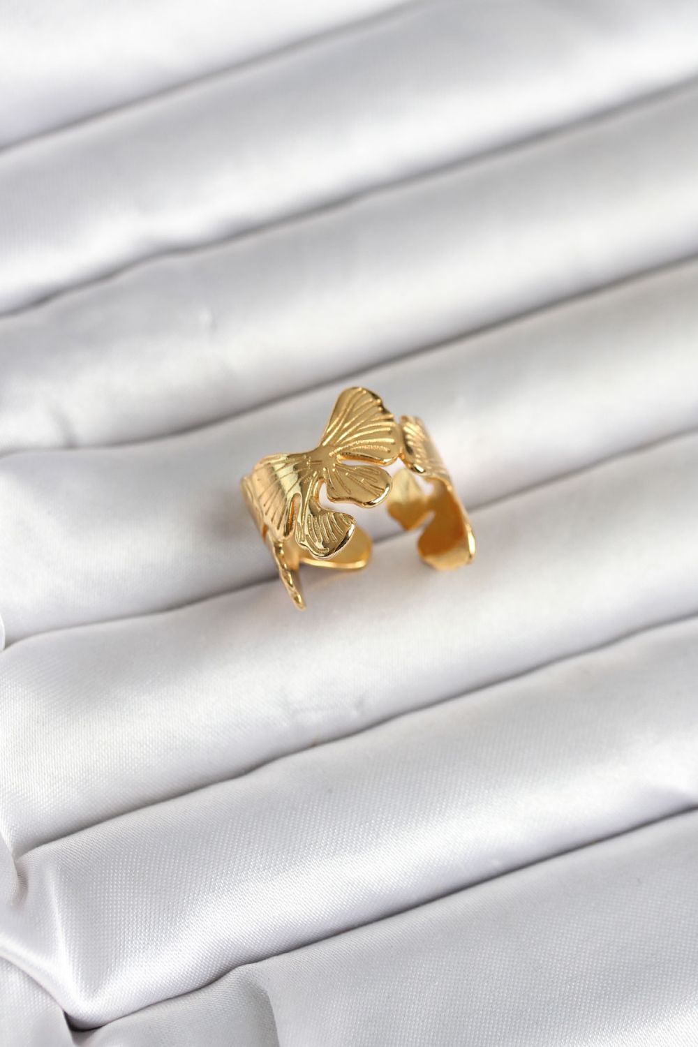 316L Çelik Gold Renk Lotus Model Kadın Yüzük