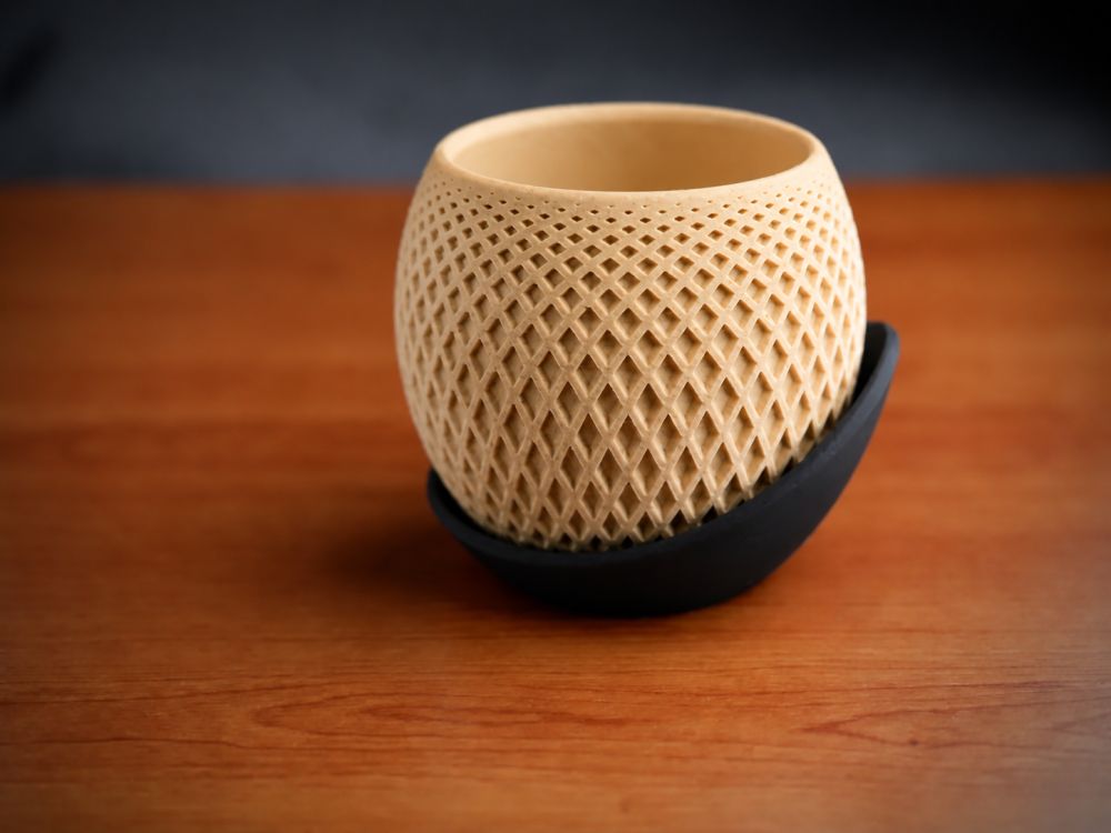 3D Baskı Küre Saksı - Kafes Dokulu İki Parçalı Dekoratif Saksı - Bej-Siyah