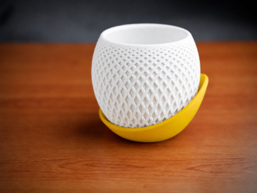3D Baskı Küre Saksı - Kafes Dokulu İki Parçalı Dekoratif Saksı - Beyaz-Sarı