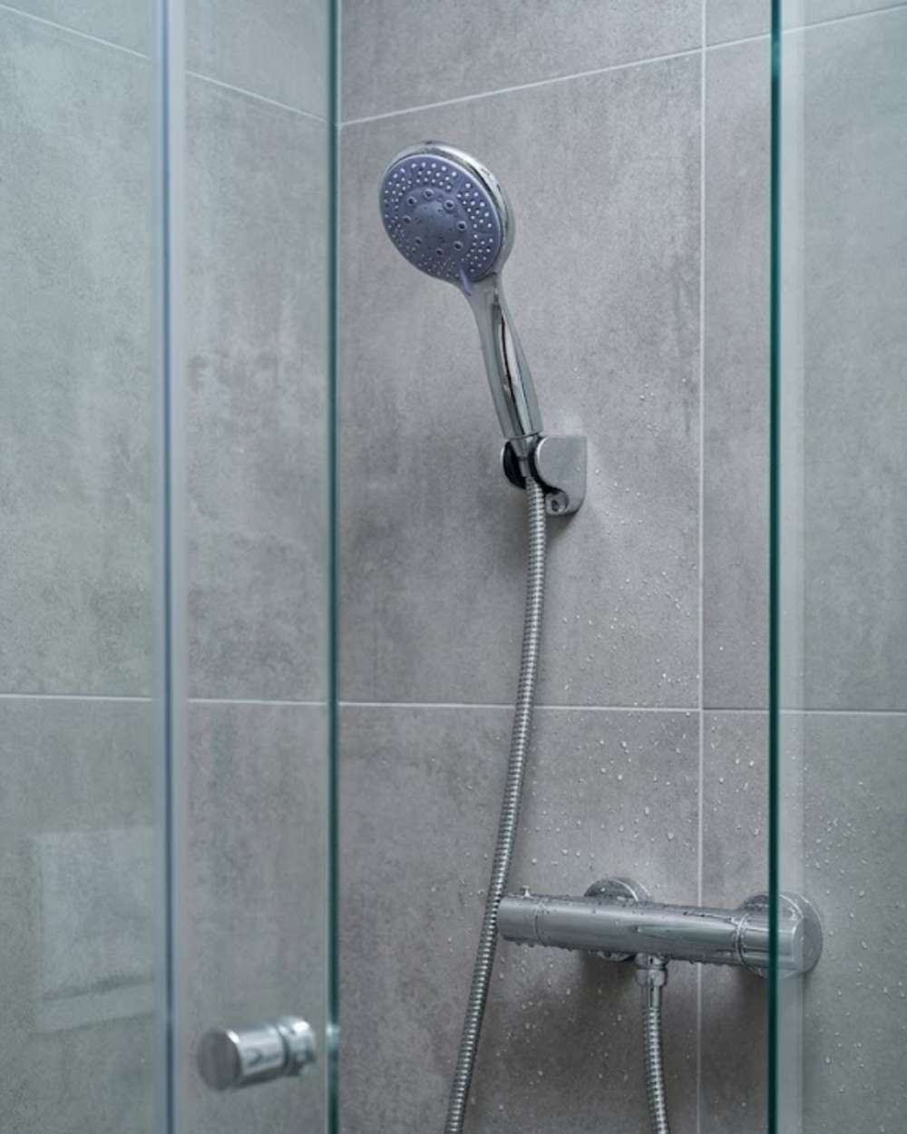 4 Modlu El Duşu Başlığı Spiral Hortumlu Duş Seti Banyo Aksesuarı