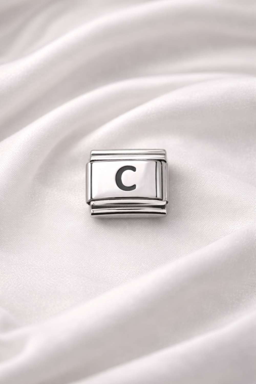C Harfi Charm – Çelik Harfli Bileklik Aksesuarı ,Kişiye Özel Modüler Takı