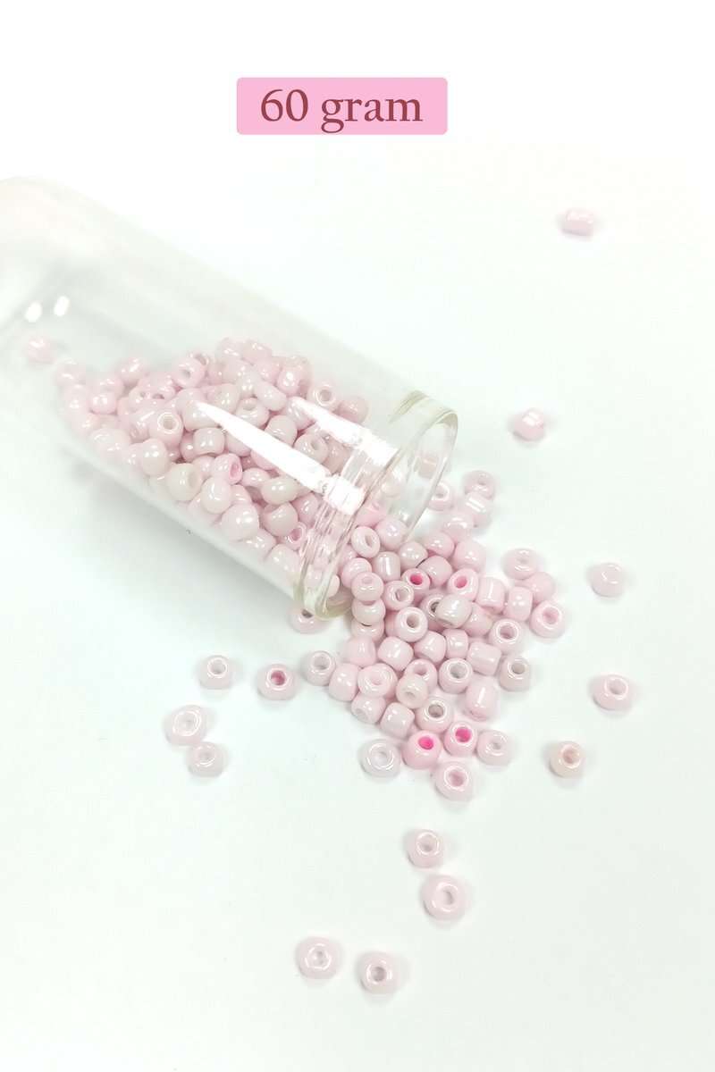 Dökme Cam Kum Boncuk Büyük Boy (6/0) 4 mm - 60 Gram - Toz Pembe - BNC113
