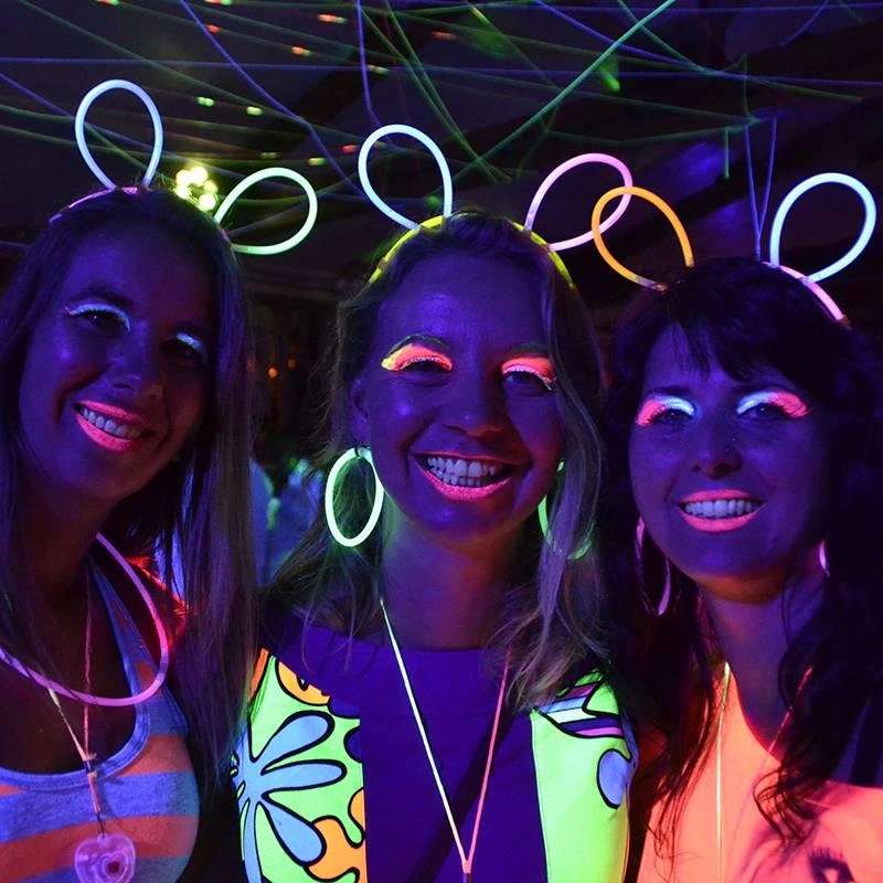 Eğlenceli Glow Taç Seti 6 Adet Karanlıkta Parlayan Aksesuar