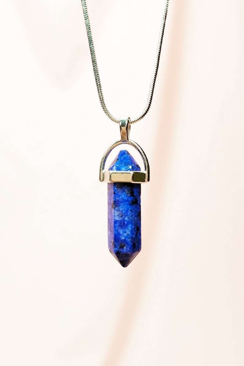 Lapis  Lazuli Doğal Taşı Zincirli El Yapımı Tasarımlı Kolye Uç: 3,5 cm Zincir: 20 cm Kutulu
