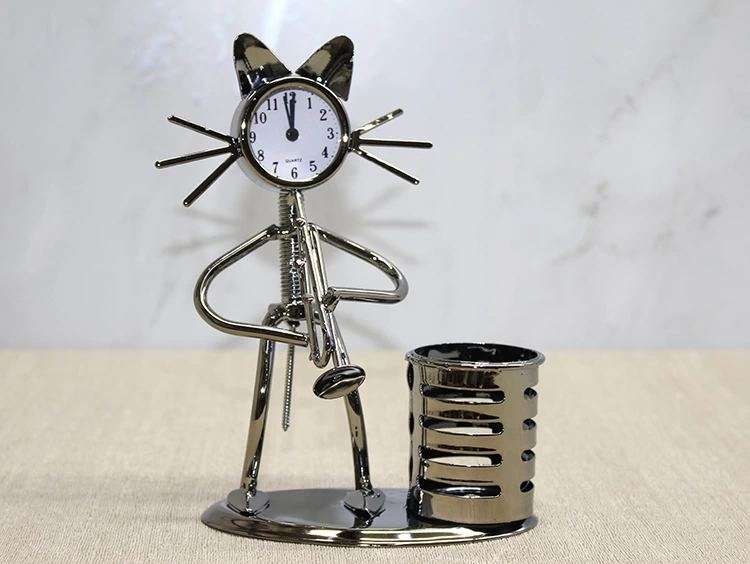 Metal Saksafon Çalan Kedi Müzisyen Saat Ve Kalemlik Alk4346