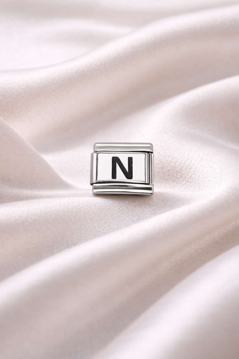N Harf Charm | Çelik Bileklik Aksesuarı | Kişiye Özel Harf Modülü | Minimal & Şık Tasarım