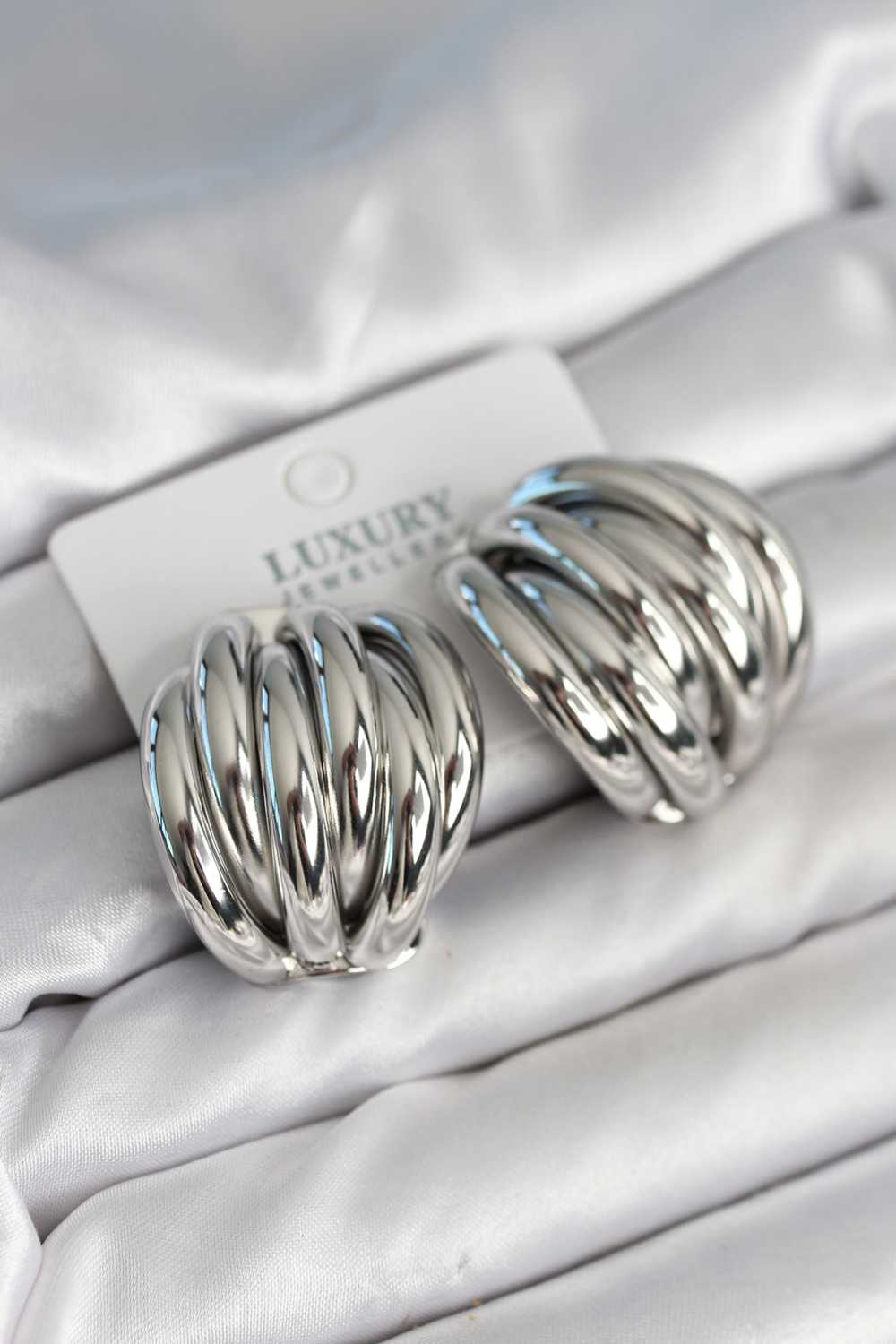 Pirinç Gümüş Renk Vintage Kadın Küpe 5886