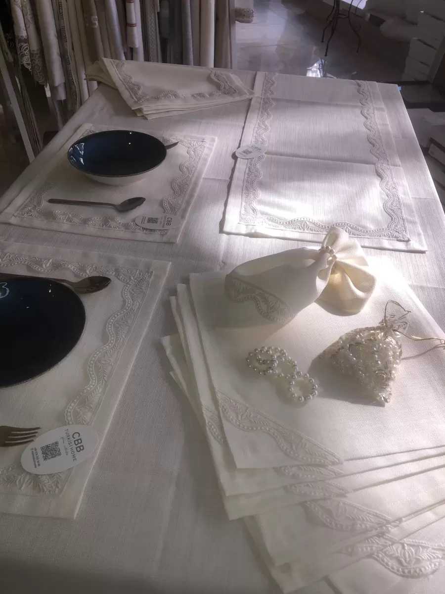 Sofra Takımı Lina Gardenya Keten Yemek Takımı 160x260 Masa Seti 26 Parça Runner Set Krem