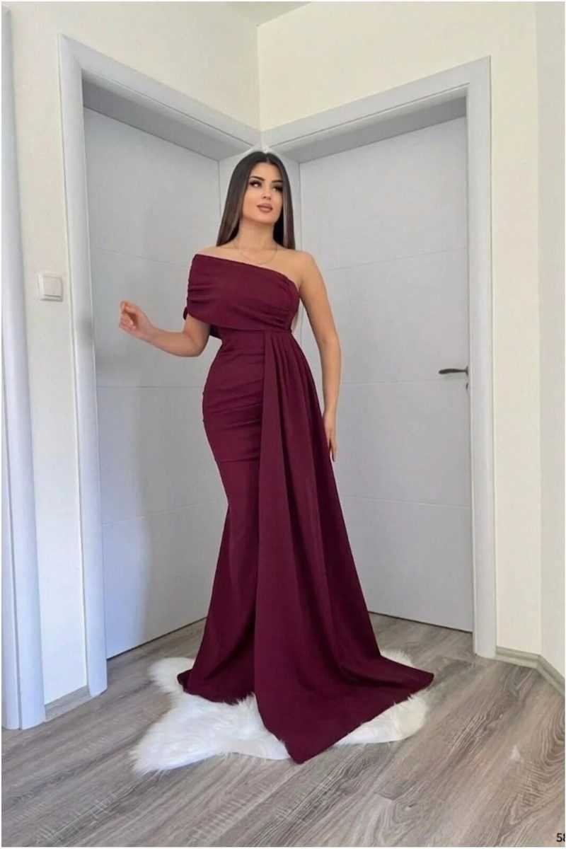 Tek Elbise Kuyruklu Omuz Abiye Balık Kesim